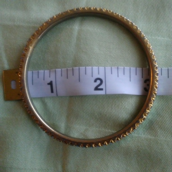 Beautiful bangle set! - Picture 4 of 4